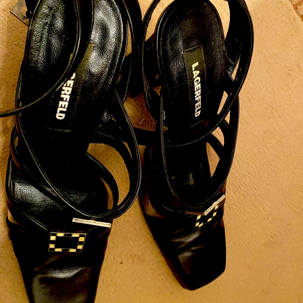 Designer unique stacked 3-1/2” heels by Lagerfeld-